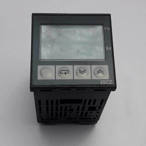 E5CZ-R2 Digital Temperature Controller For OMRON New In Box