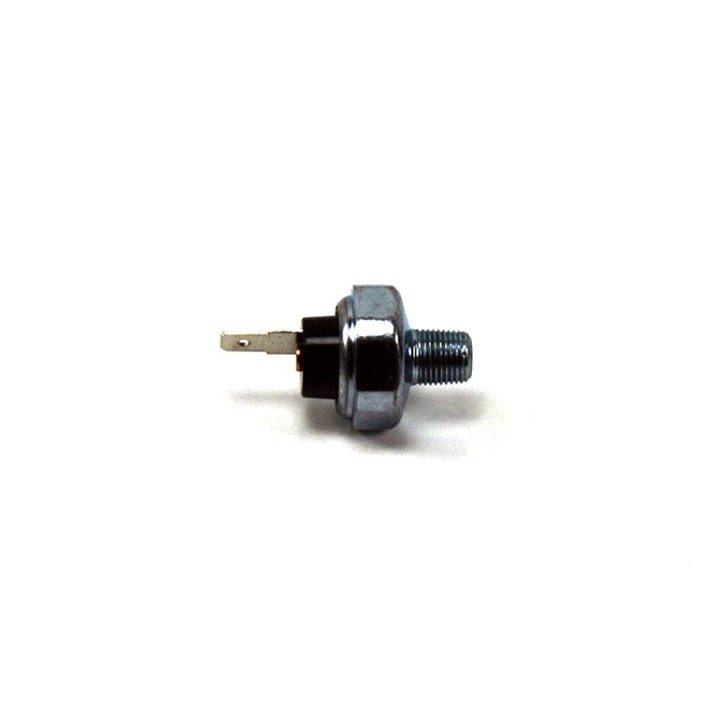 Oil Pressure Switch 15521-39010 15531-39014 for Kubota Front Mower F2000 F2690 GF1800 F2100 Utility Vehicle RTV1100